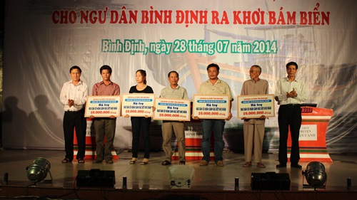 Ngư d&acirc;n B&igrave;nh Định được hỗ trợ từ chương tr&igrave;nh Nghĩa t&igrave;nh Ho&agrave;ng Sa, Trường Sa