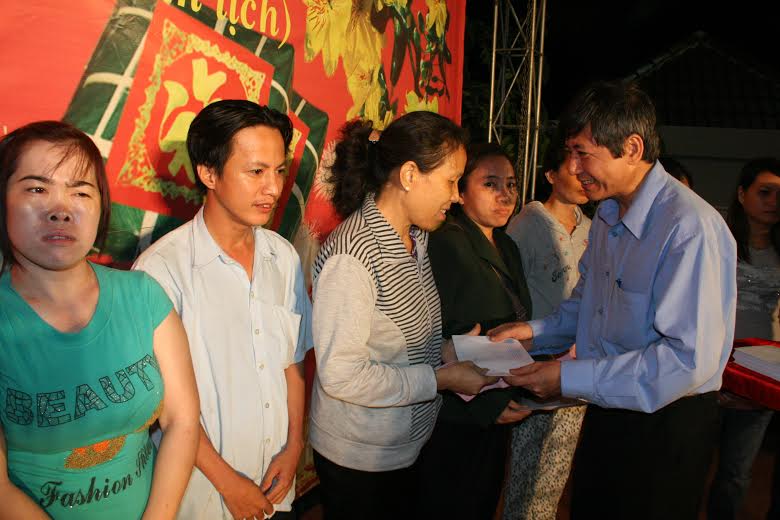 Tập trung chăm lo cho CN khó khăn