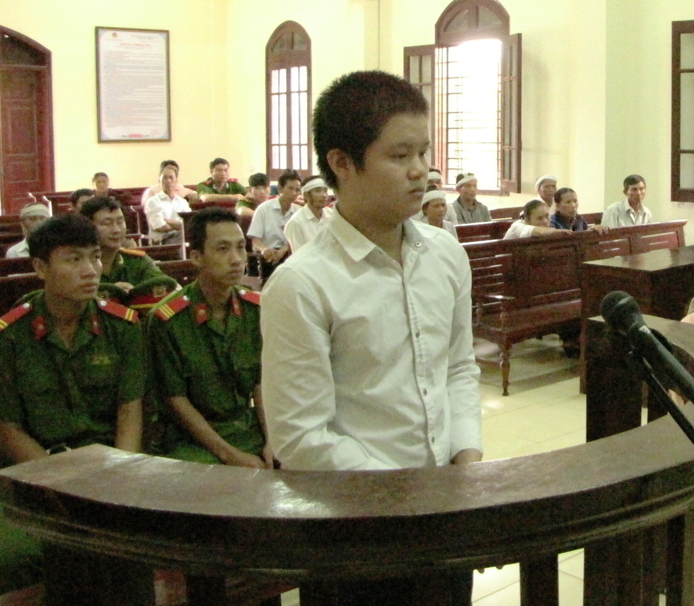 Yêu râu xanh giết bé gái 12 tuổi vì sợ bại lộ chuyện xấu
