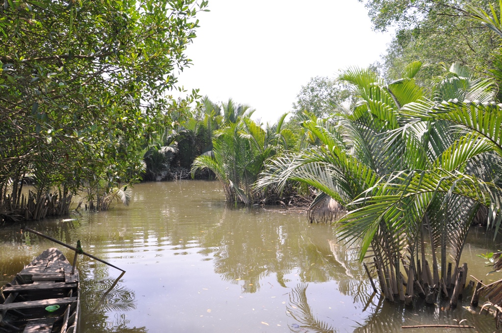 Đang thả lưới, phát hiện thi thể người