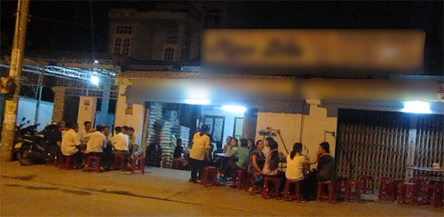 Đi tham quan trường, trẻ mầm non bị cửa rơi đè chết