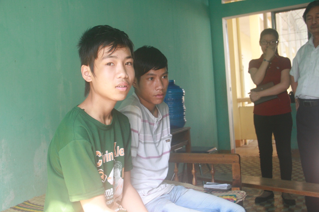 Sức khỏe của Hào (bìa trái) và Cường đã tạm ổn định nhưng cả hai vẫn còn lo sợ