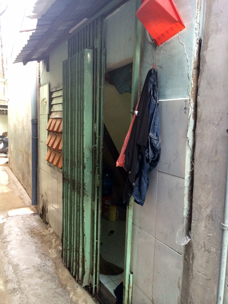 Căn nhà nhỏ như phòng trọ, giấy tờ cũng không rõ ràng