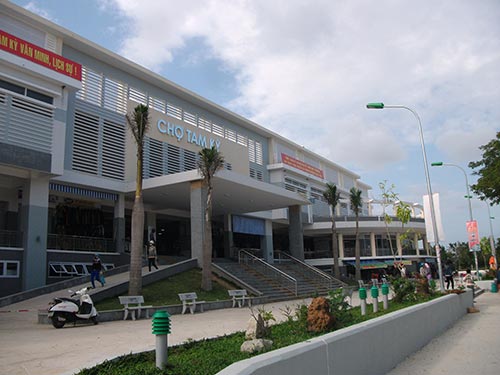 Chợ 80 tỉ đồng ế khách