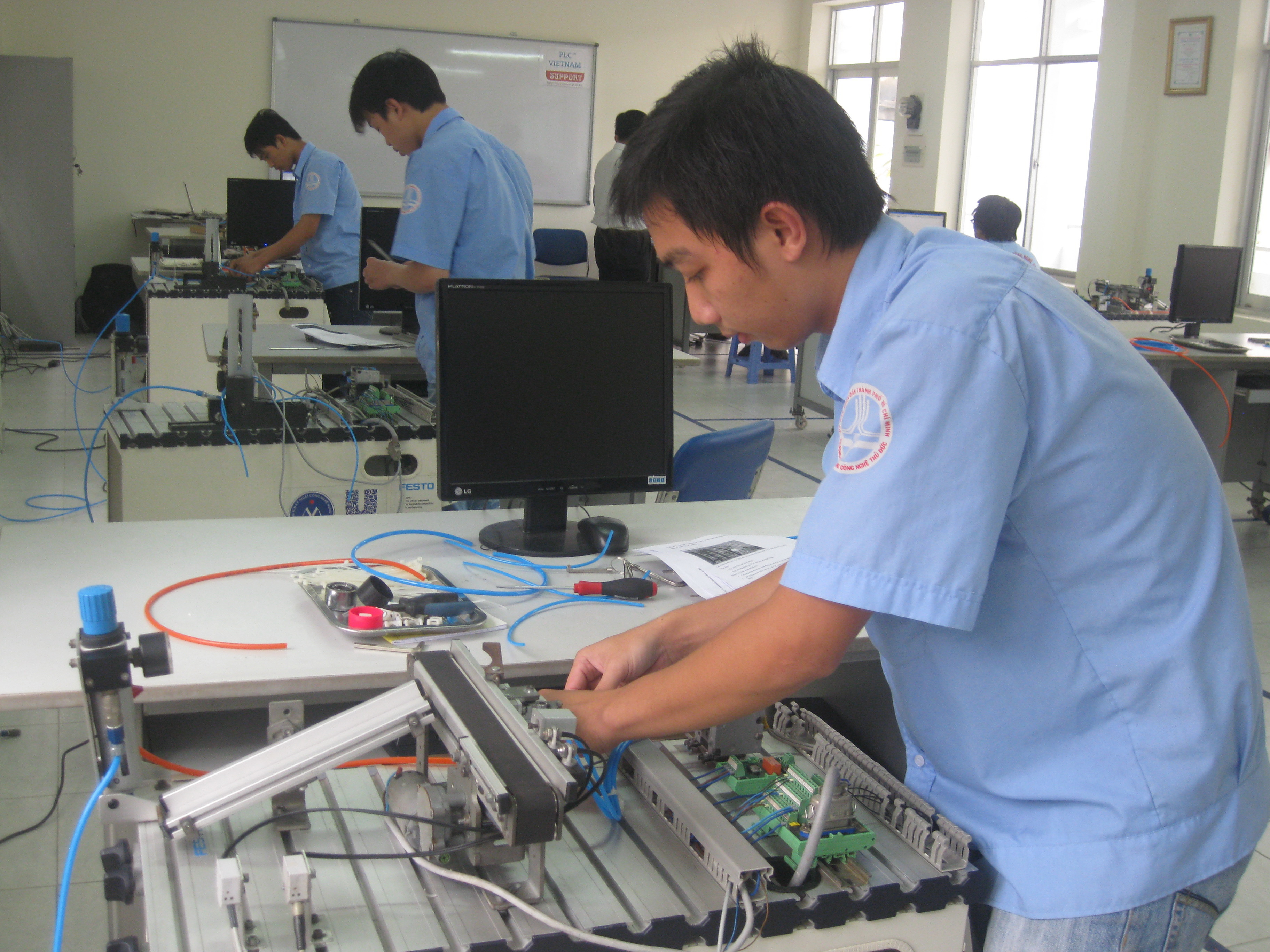 Ứng dụng công nghệ thông tin trong dạy nghề