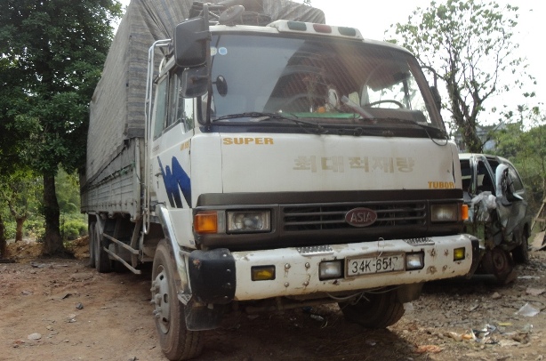 Chiếc xe g&acirc;y tai nạn đang bị tạm giữ tại cơ quan c&ocirc;ng an