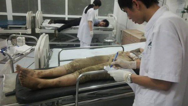Xe khách lao xuống vực, khoảng 10 người thiệt mạng