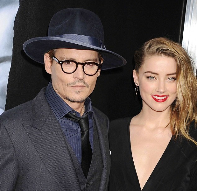 Johnny Depp hết lời ca ngợi vợ sắp cưới