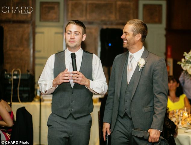 Paul Walker tham dự đám cưới em trai Cody (trái)