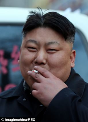 Anh Manchu Tuan trở n&ecirc;n nổi tiếng v&igrave; ngoại h&igrave;nh giống &ocirc;ng Kim Jong-un. Ảnh: Rex