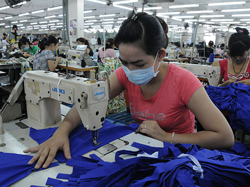 Cán bộ, viên chức, công chức có thiệt thòi quyền lợi?