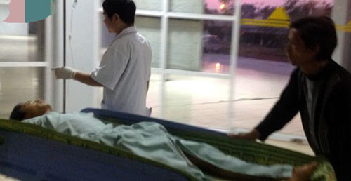 Li&ecirc;n tục đưa bệnh nh&acirc;n l&ecirc;n viện