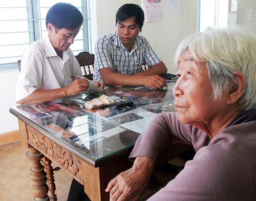 Cụ bà 80 tuổi ôm 50 triệu đồng đi lạc trong trạng thái lú lẫn