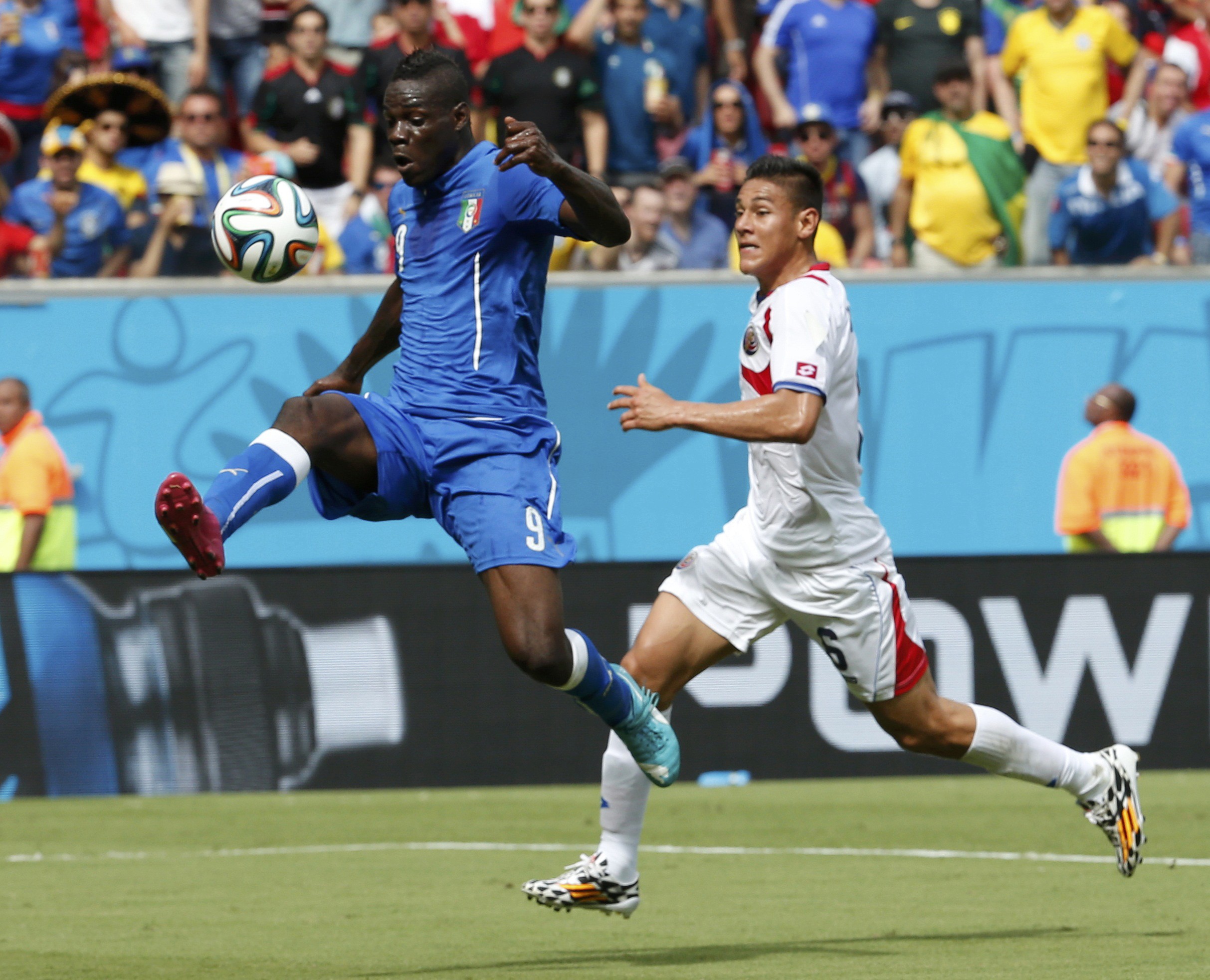 Trong một ngày thi đấu cực kỳ hợp lý, Costa Rica đã khóa chặt được Balotelli
