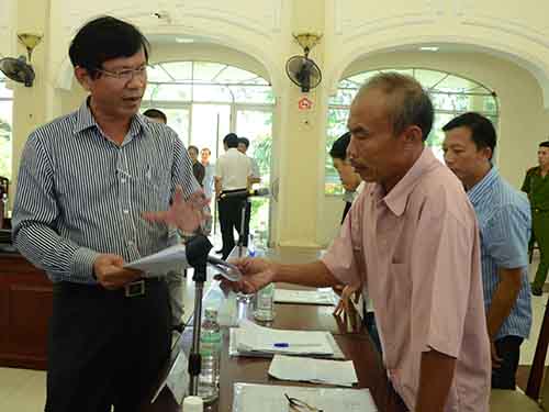 Đối thoại với người dân Cồn Dầu