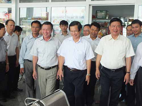 Bộ trưởng phải gần dân