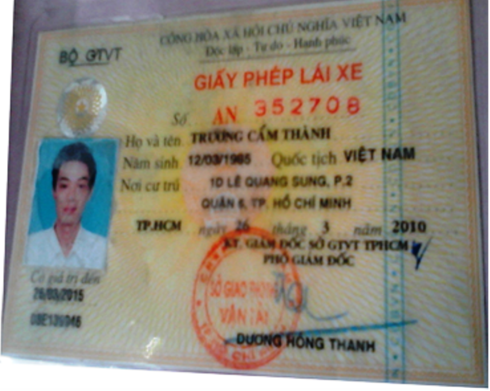 GPLX mang t&ecirc;n Trương Cẩm Th&agrave;nh cũng bị tr&aacute;o bằng h&igrave;nh đối tượng lừa đảo.