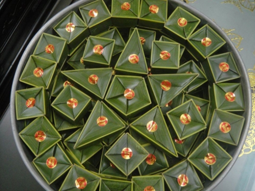 Nhớ ghé Sông Cầu mua bánh phu thê