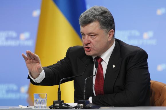 Tổng thống Ukraine Petro Poroshenko sẽ hội đ&agrave;m c&ugrave;ng Tổng thống Nga Putin