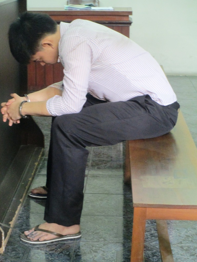 Bị c&aacute;o Phạm Th&agrave;nh Đạt tỏ th&aacute;i độ ăn năn tại phi&ecirc;n t&ograve;a s&aacute;ng 12-8.