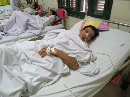 Thủng ruột do ăn xong ngậm tăm đi ngủ