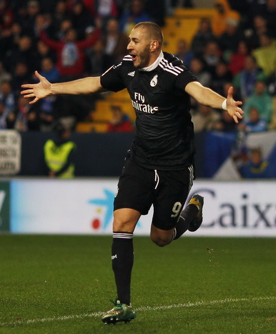 Benzema ghi b&agrave;n rất sớm, mở tỉ số cho Real Madrid