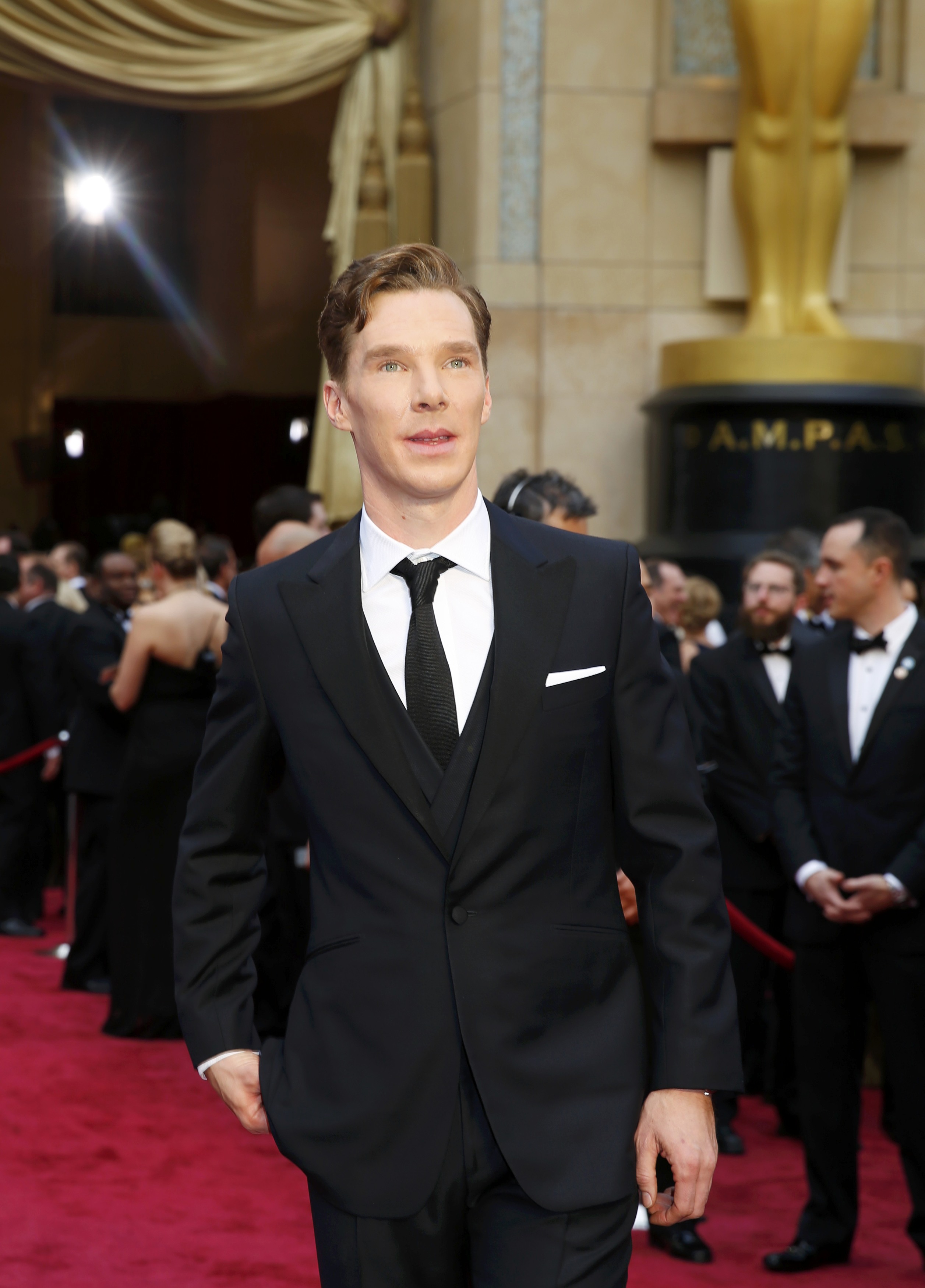 Nam diễn viên Bernedict Cumberbatch (đóng vai phụ trong phim Nebraska - một trong 9 phim được đề cử Phim hay nhất)