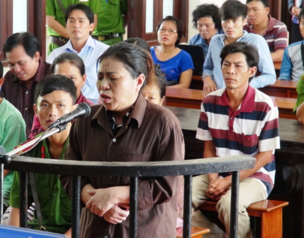 Bị c&aacute;o Huệ tại TAND tỉnh B&igrave;nh Phước ng&agrave;y 21-5.