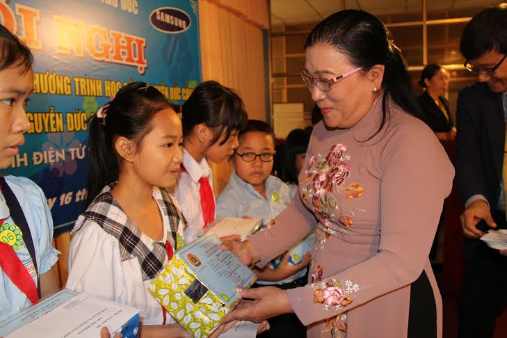 3 tỉ đồng chăm lo cho học sinh nghèo