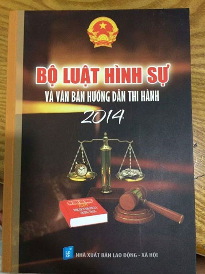 H&igrave;nh ảnh b&igrave;a 1 cuốn s&aacute;ch Bộ luật H&igrave;nh sự v&agrave; văn bản hướng dẫn thi h&agrave;nh năm 2014