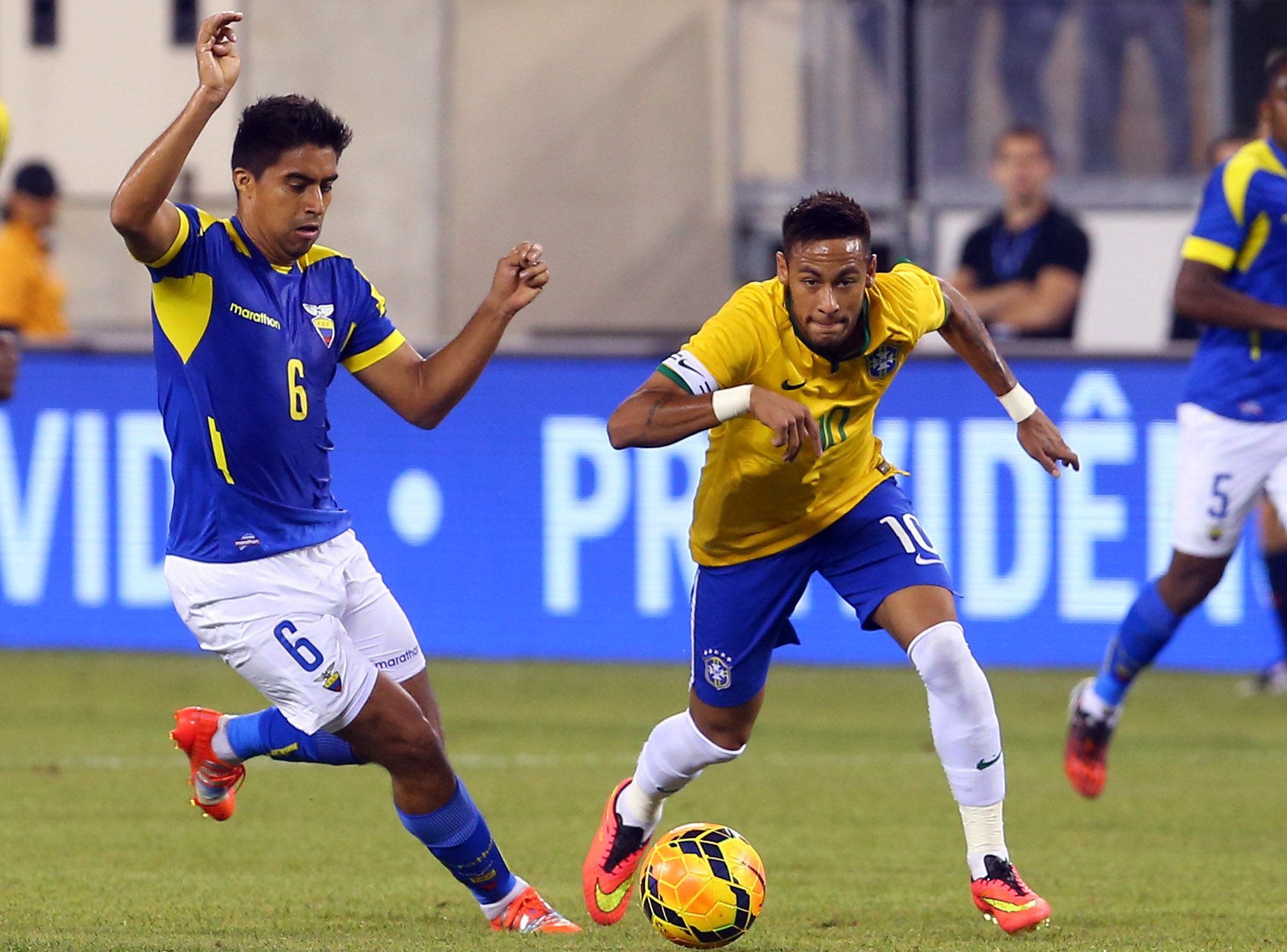 Brazil - Ecuador 1-0: “Samba” vẫn phụ thuộc Neymar