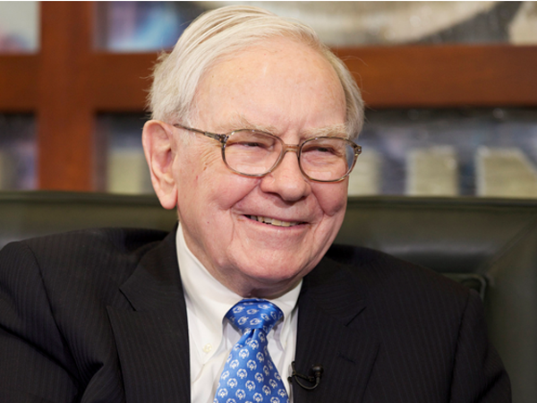 Warren Buffett - tỉ phú tiết kiệm hay keo kiệt?