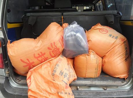 Bắt quả tang nhập lậu hơn 100.000 con cá giống từ Trung Quốc