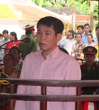 Bị chọc dai, cậu đâm chết cháu