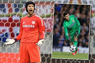 Thủ môn Cech quyết không để Courtois qua mặt