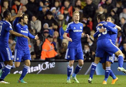 Chelsea đè bẹp Derby County, Southampton thua sốc Sheffield