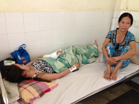 Chàng rể chém vợ và mẹ vợ trong cơn "say máu"