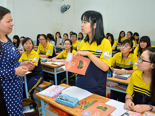 Phải chấm cả triệu bài thi văn!