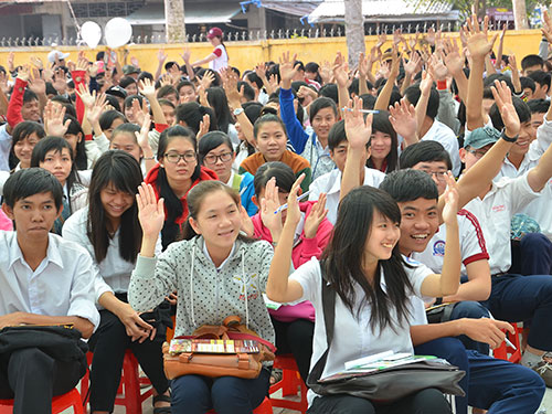 Đưa thông tin thiết thực đến thí sinh
