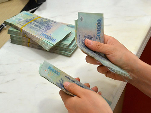 “Bốc thuốc” kéo giảm nợ xấu