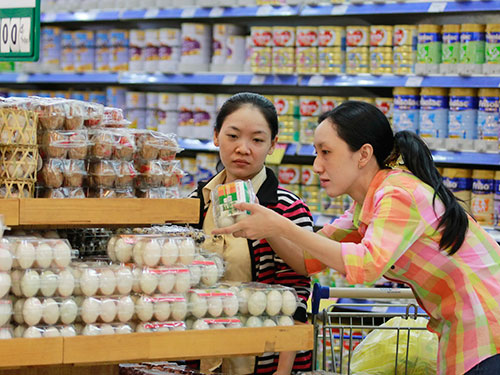 Giảm giá theo xăng: Tiếp tục chờ!