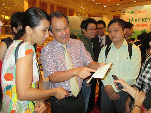 Ngân hàng, quỹ đầu tư vào cuộc