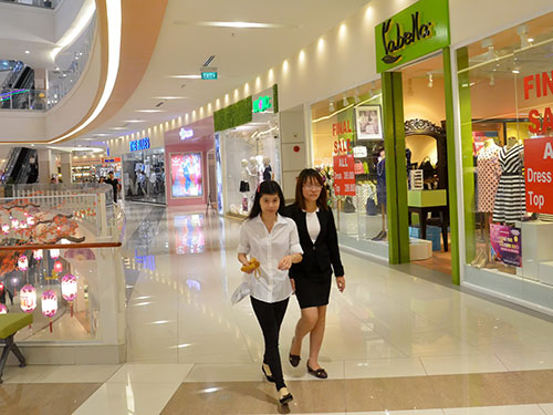Ngành bán lẻ nội chênh vênh