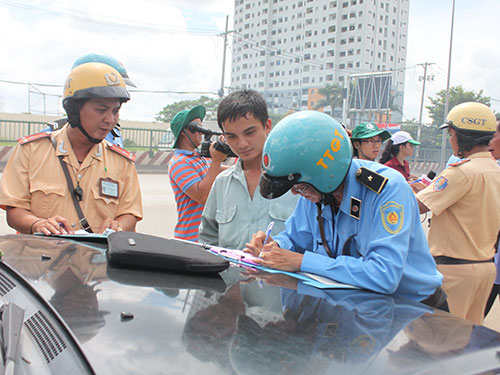 “Quét” vi phạm trên Quốc lộ 1
