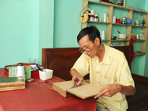 Giữ hồn sách cũ