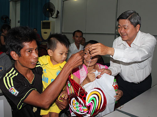 Trung thu ấm áp
