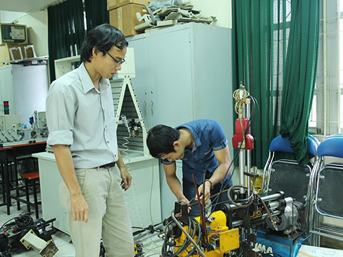 Bệ phóng cho nhân tài