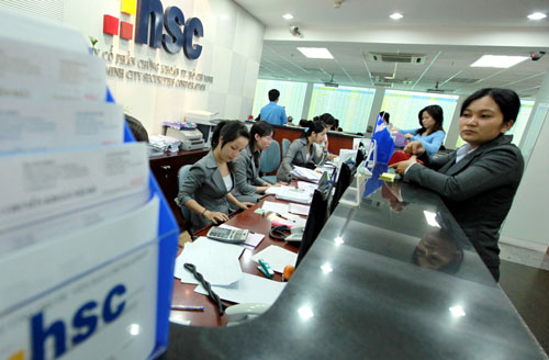 Doanh nghiệp niêm yết vẫn sống khỏe