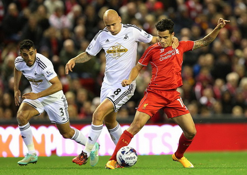 Balotelli khai hỏa, Liverpool đánh bại Swansea phút bù giờ