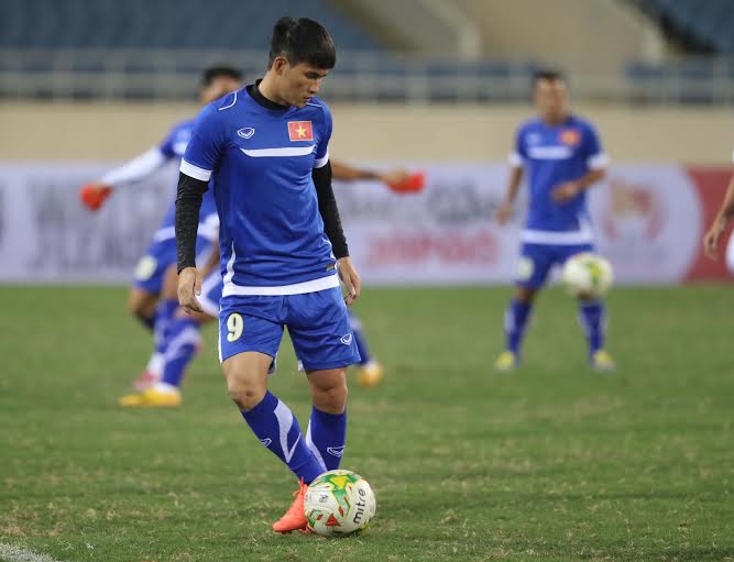 Tiền đạo Công Vinh